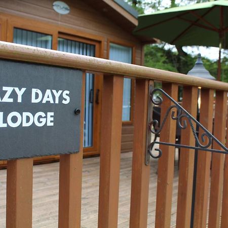Lazy Days Lodge Glendevon Exterior foto